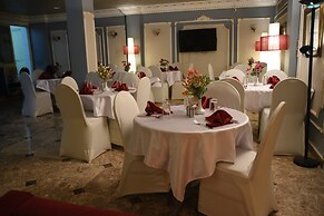 Kanzy Hotel