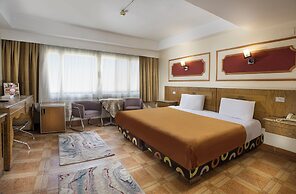 Kanzy Hotel