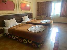Kanzy Hotel