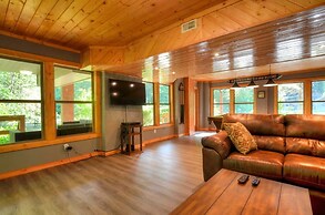 Rippling Waters Lodge 3 Bedroom Cabin by RedAwning