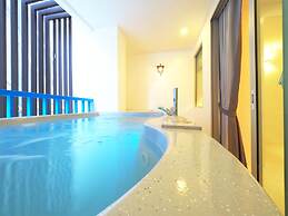 Costa Village Jacuzzi Bangsaray