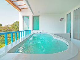 Costa Village Jacuzzi Bangsaray