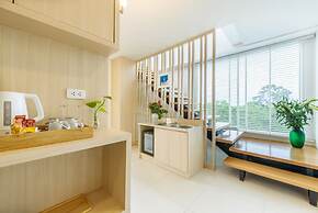 Costa Village Jacuzzi Bangsaray