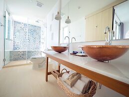 Costa Village Jacuzzi Bangsaray