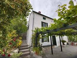 Apartments and Rooms Viskic