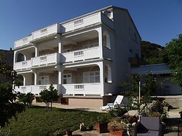 Apartments and Rooms Viskic