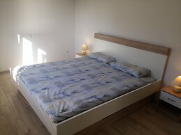 Apartments and Rooms Viskic