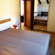 Apartments and Rooms Viskic