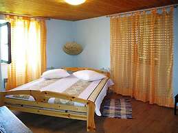 Apartments and Rooms Viskic