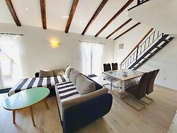 Apartments and Rooms Viskic