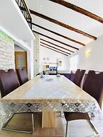 Apartments and Rooms Viskic