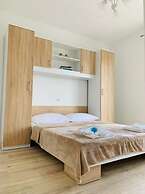 Apartments and Rooms Viskic
