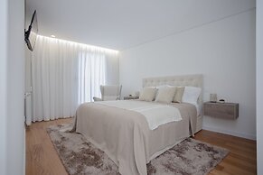 Liiiving in Porto - Luxury River View Apartment I