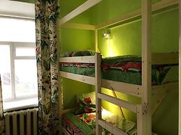 HotelHot Baumanskaya - Hostel