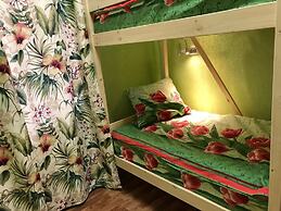 HotelHot Baumanskaya - Hostel