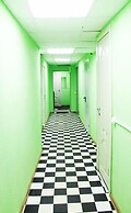 HotelHot Baumanskaya - Hostel