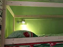 HotelHot Baumanskaya - Hostel