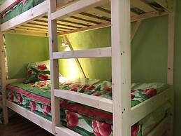 HotelHot Baumanskaya - Hostel