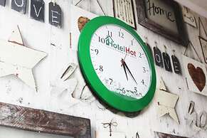 HotelHot Baumanskaya - Hostel