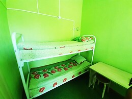 HotelHot Baumanskaya - Hostel