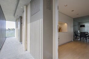 Liiiving in Gaia - Beach Seaside Apartment