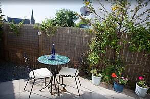 Fabulous House Very Near Charlestown Harbour