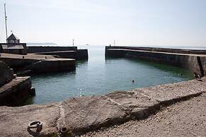 Fabulous House Very Near Charlestown Harbour