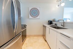 Fontainebleau Miami Beach Private Luxury Suites