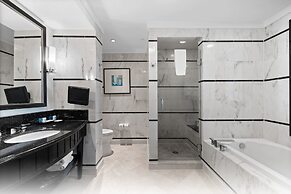 Fontainebleau Miami Beach Private Luxury Suites