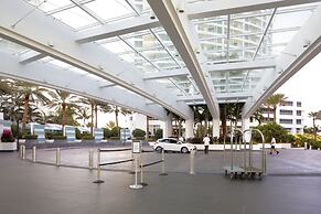 Fontainebleau Miami Beach Private Luxury Suites