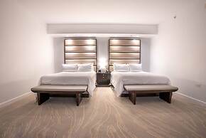 Fontainebleau Miami Beach Private Luxury Suites