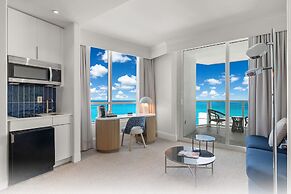 Fontainebleau Miami Beach Private Luxury Suites