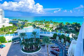 Fontainebleau Miami Beach Private Luxury Suites