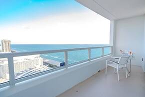 Fontainebleau Miami Beach Private Luxury Suites