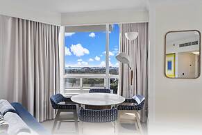 Fontainebleau Miami Beach Private Luxury Suites