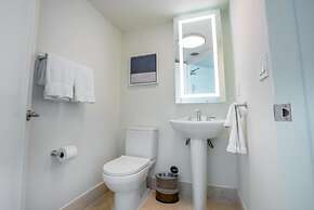 Fontainebleau Miami Beach Private Luxury Suites