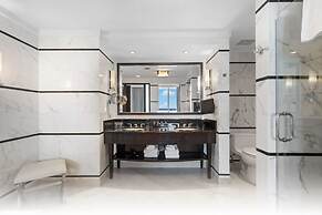 Fontainebleau Miami Beach Private Luxury Suites