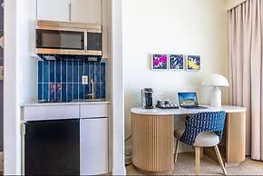 Fontainebleau Miami Beach Private Luxury Suites