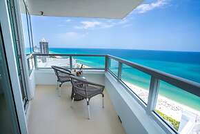 Fontainebleau Miami Beach Private Luxury Suites