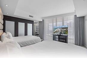 Fontainebleau Miami Beach Private Luxury Suites