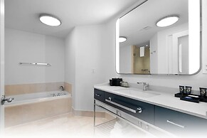 Fontainebleau Miami Beach Private Luxury Suites