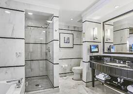 Fontainebleau Miami Beach Private Luxury Suites