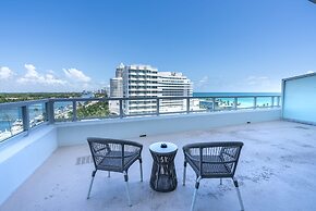 Fontainebleau Miami Beach Private Luxury Suites