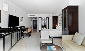 Fontainebleau Miami Beach Private Luxury Suites