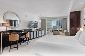 Fontainebleau Miami Beach Private Luxury Suites