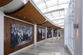 Fontainebleau Miami Beach Private Luxury Suites