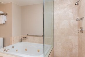 Fontainebleau Miami Beach Private Luxury Suites