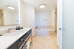 Fontainebleau Miami Beach Private Luxury Suites