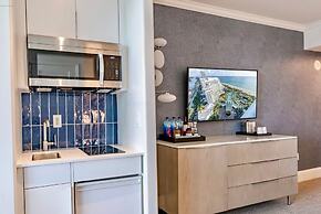 Fontainebleau Miami Beach Private Luxury Suites