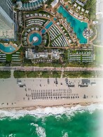 Fontainebleau Miami Beach Private Luxury Suites